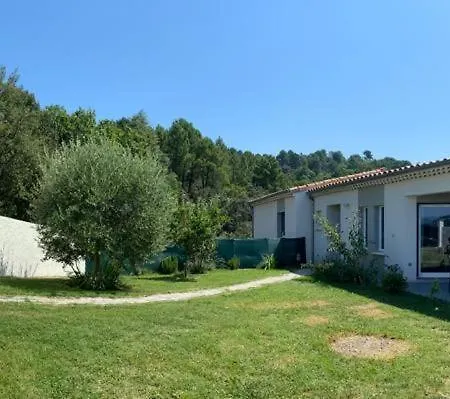 Maison Avec Piscine à L'orée De La Forêt Hébergement de vacances *