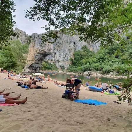 Maison Avec Piscine à L'orée De La Forêt Hébergement de vacances *